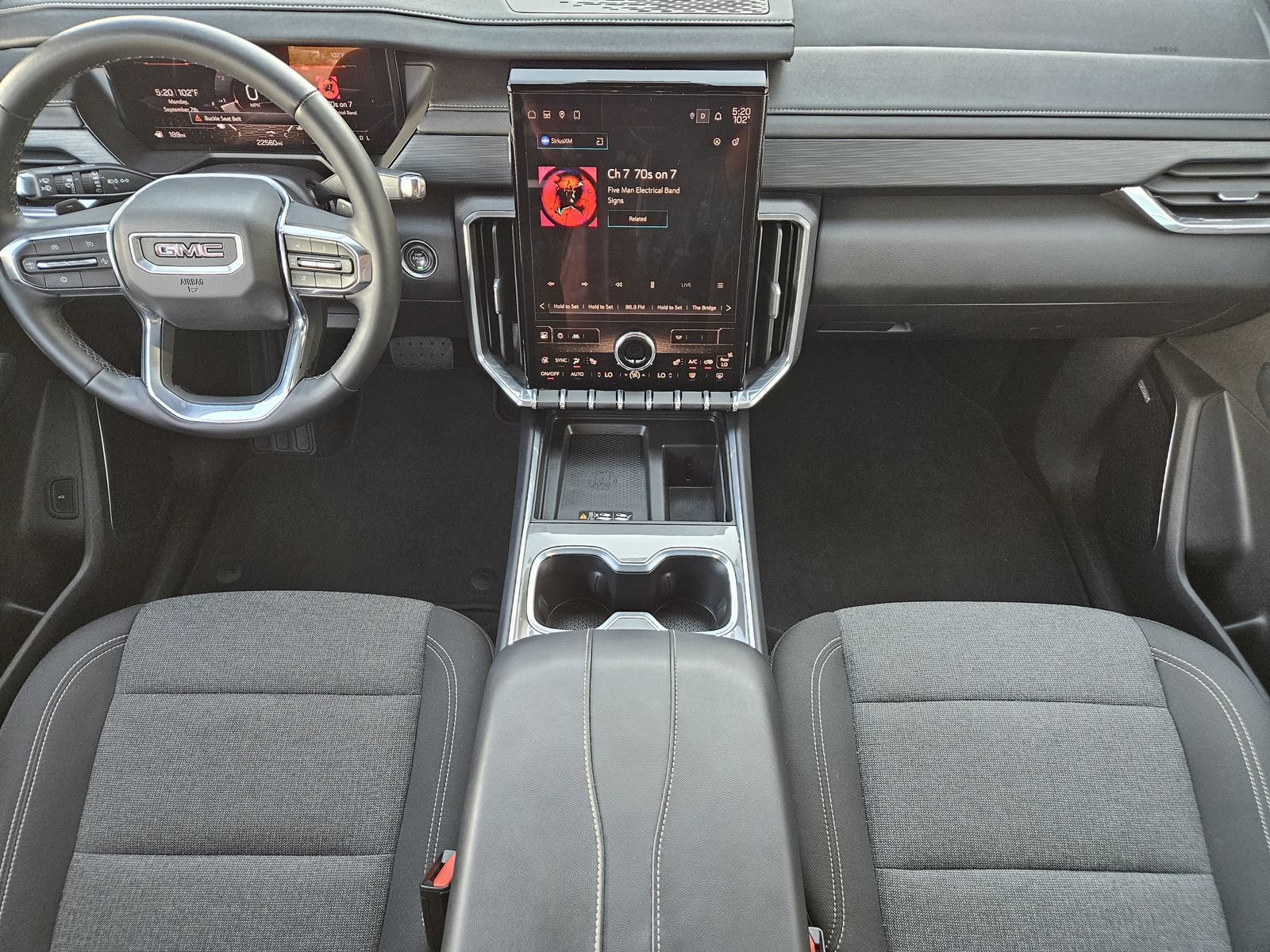 Certified 2025 GMC Acadia Elevation FWD image 32