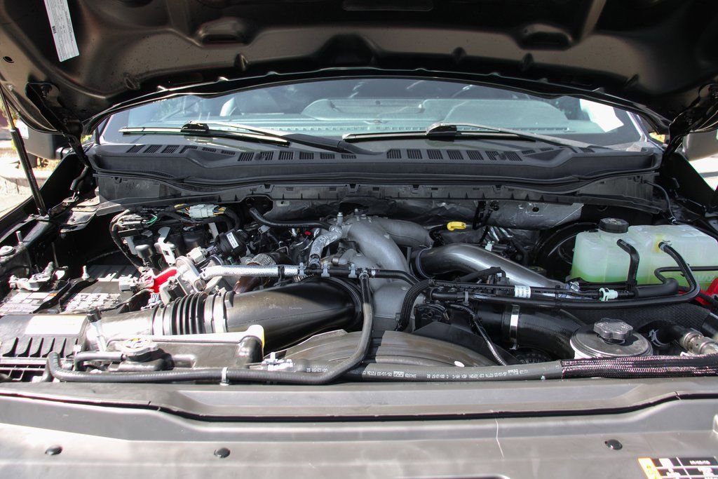 Used 2023 Ford F250 Lariat w/ Black Appearance Package image 13