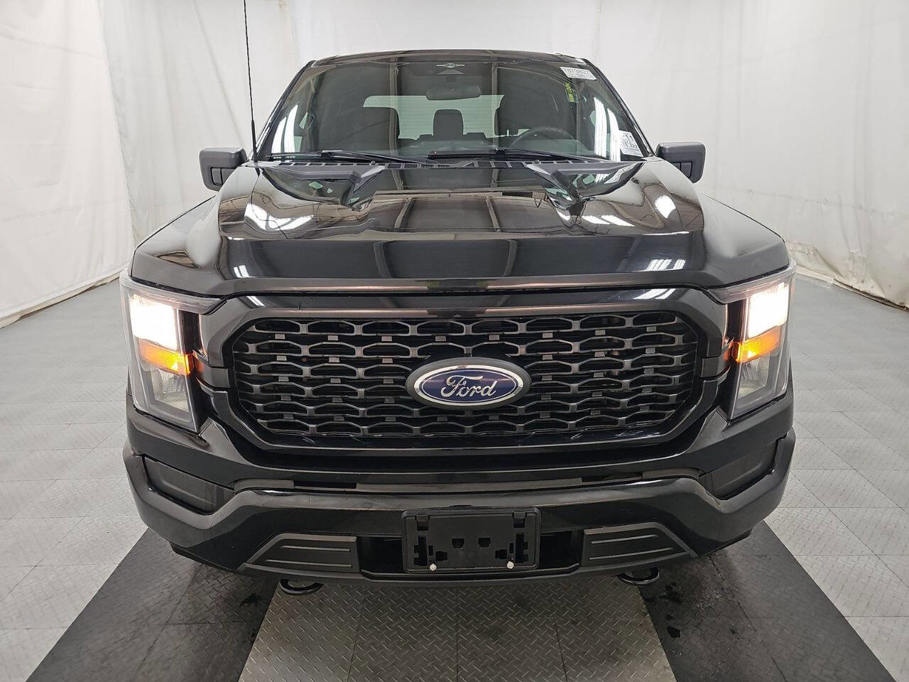 Used 2023 Ford F150 XL w/ XL STX Apperance Package image 2