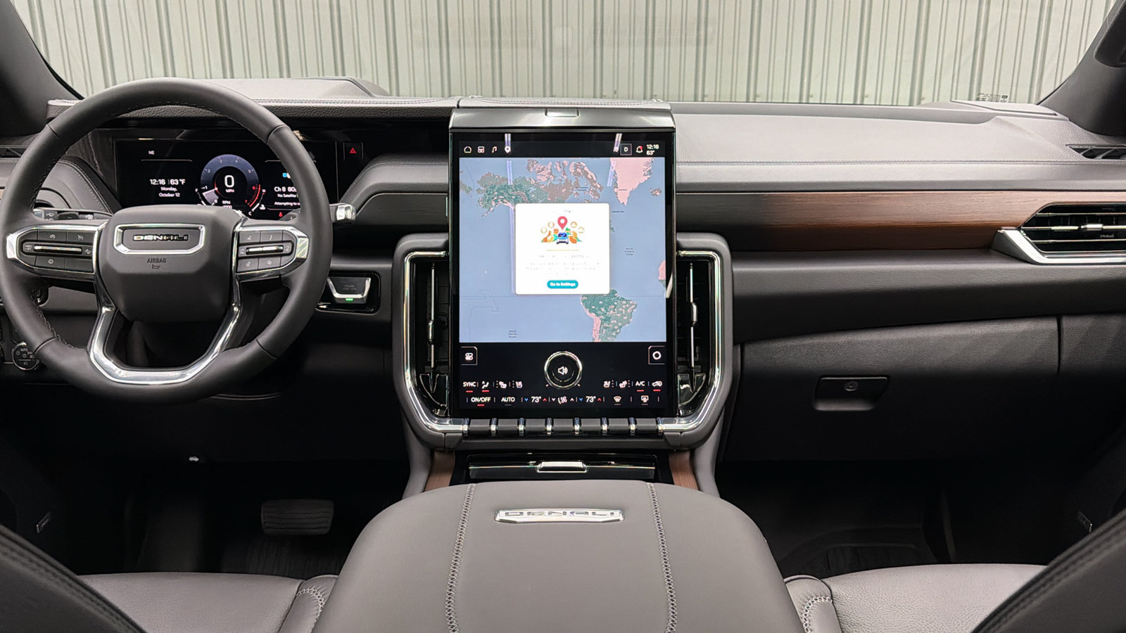 Used 2026 GMC Yukon Denali w/ Sun & Power Step Package AWD/4WD image 18