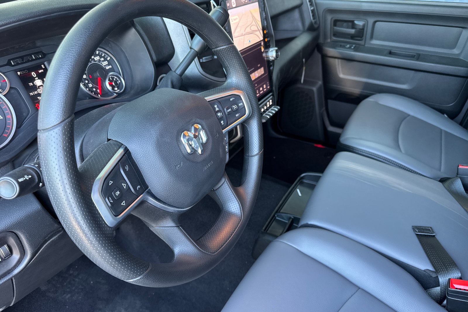 New 2026 RAM 3500 Tradesman AWD/4WD image 9