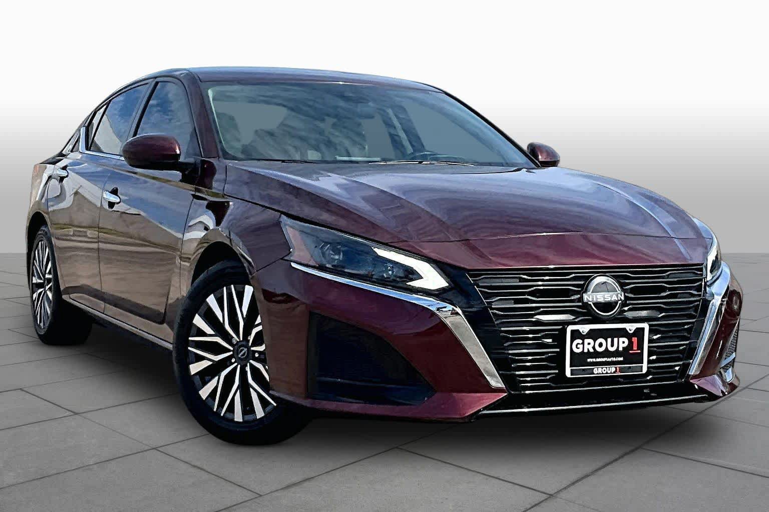 Certified 2023 Nissan Altima 2.5 SV FWD image 3
