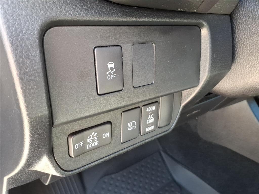 Used 2023 Toyota Tacoma TRD Off-Road AWD/4WD image 20