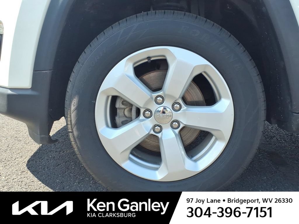 Used 2020 Jeep Compass Latitude AWD/4WD image 11