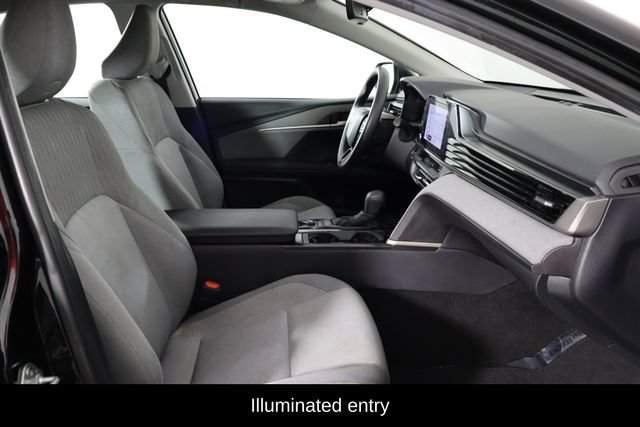 Used 2025 Toyota Camry LE FWD image 16