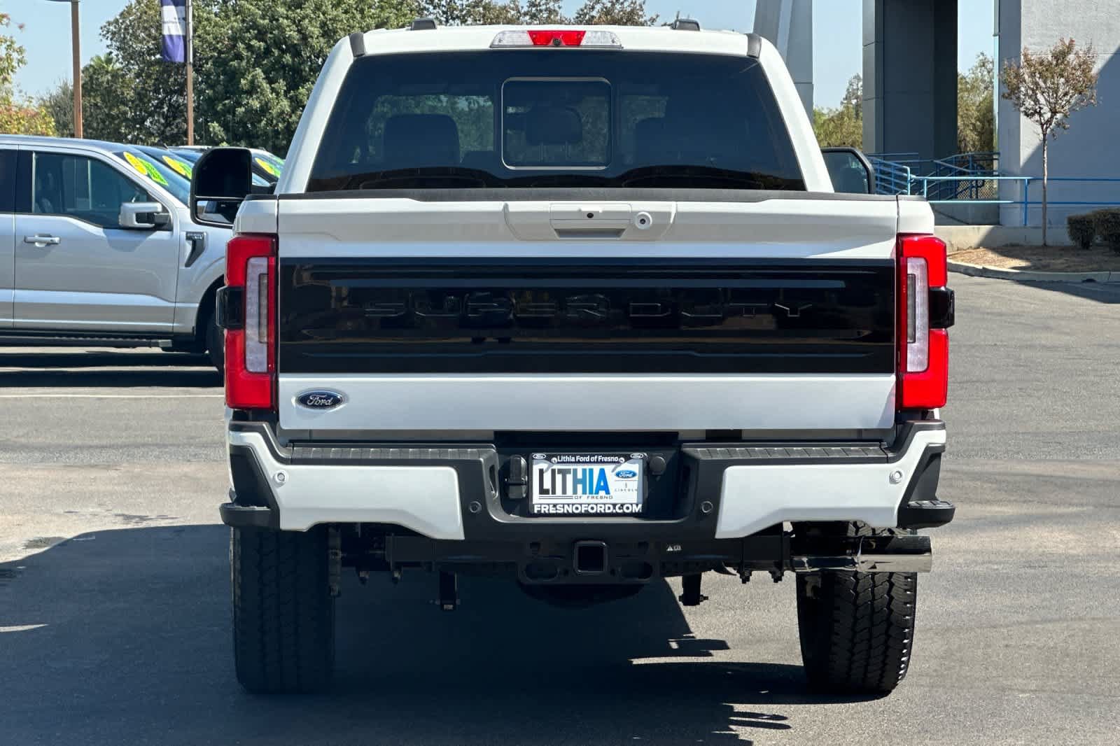 New 2026 Ford F250 Platinum w/ FX4 Off-Road Package AWD/4WD image 7