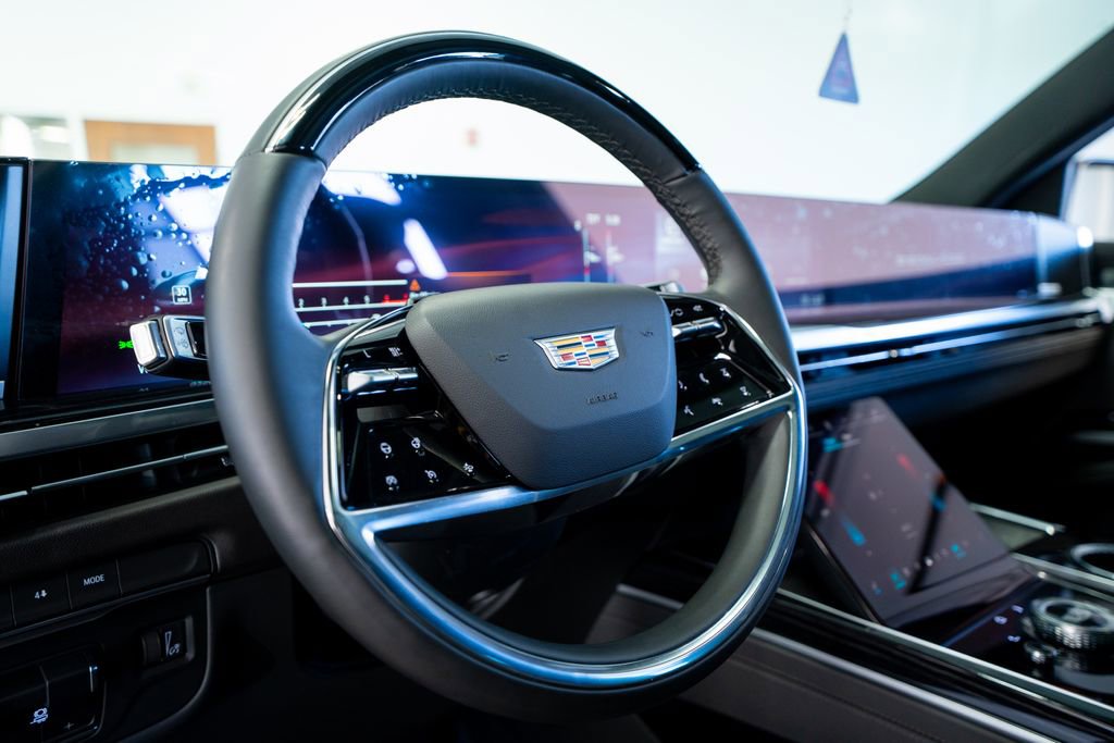 Used 2025 Cadillac Escalade Sport w/ LPO, ONYX Package image 26