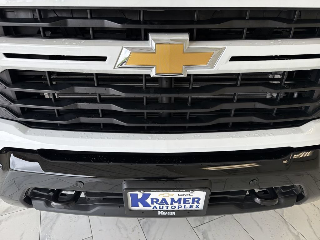 Used 2025 Chevrolet Silverado 2500 Custom w/ Custom Value Package AWD/4WD image 32