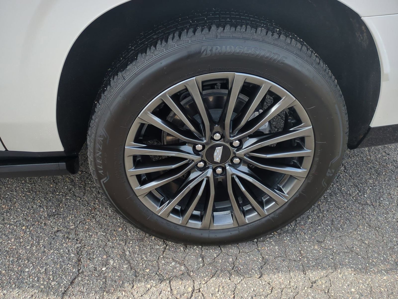 Certified 2025 Cadillac Escalade ESV Sport Platinum image 36