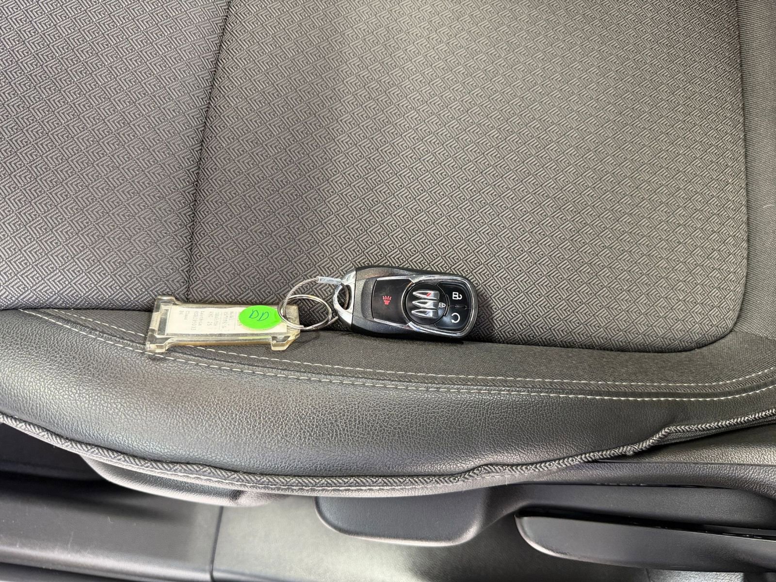 Used 2025 Buick Encore GX Preferred image 22