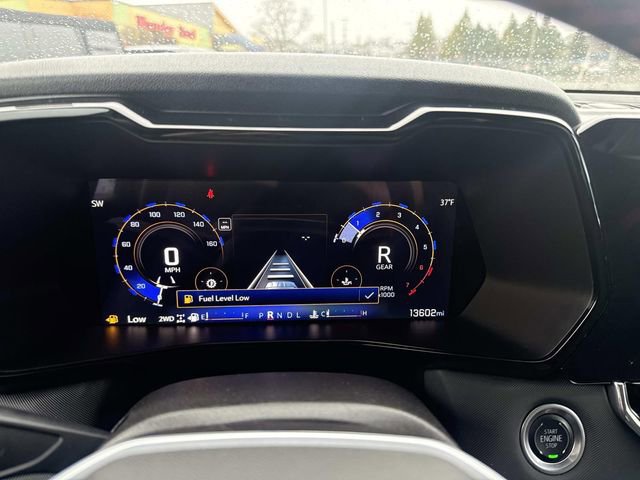 Used 2024 Chevrolet Colorado Z71 w/ Z71 Convenience Package 2 image 32