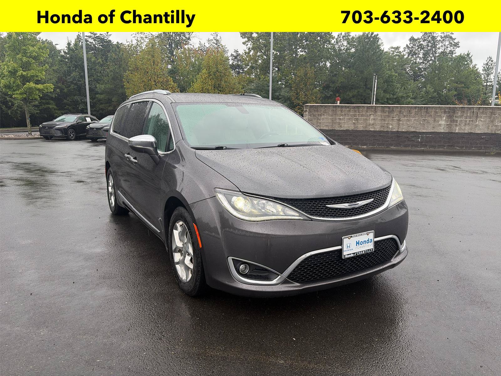 Used 2017 Chrysler Pacifica Limited