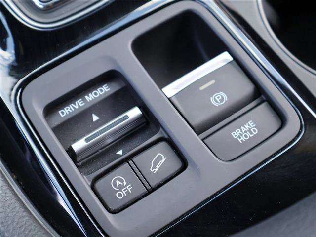 Used 2025 Honda Pilot TrailSport image 19