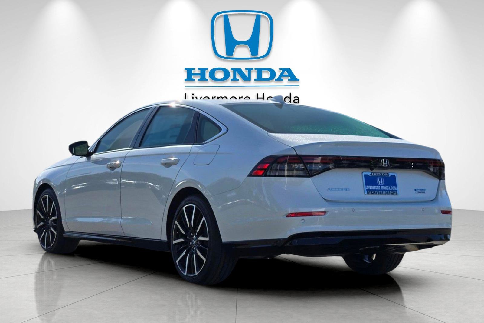 New 2026 Honda Accord Touring image 8