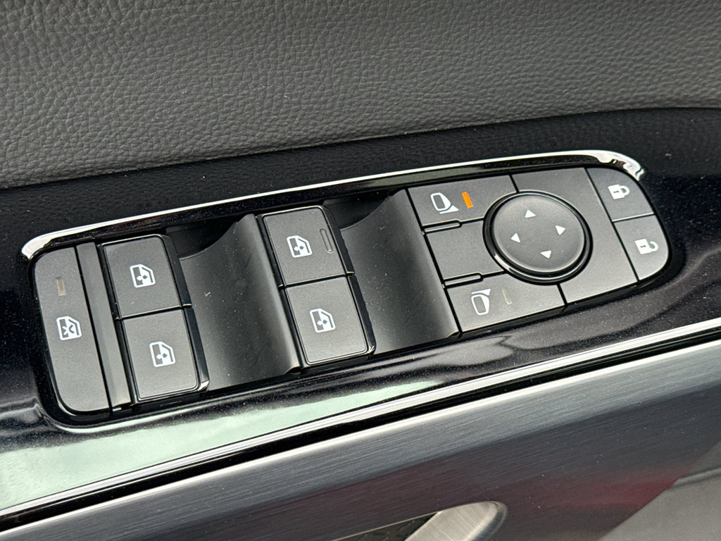 New 2026 Nissan Pathfinder SL image 12