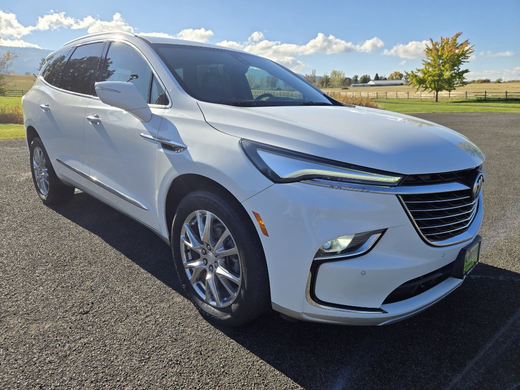 Used 2022 Buick Enclave Premium AWD/4WD image 3