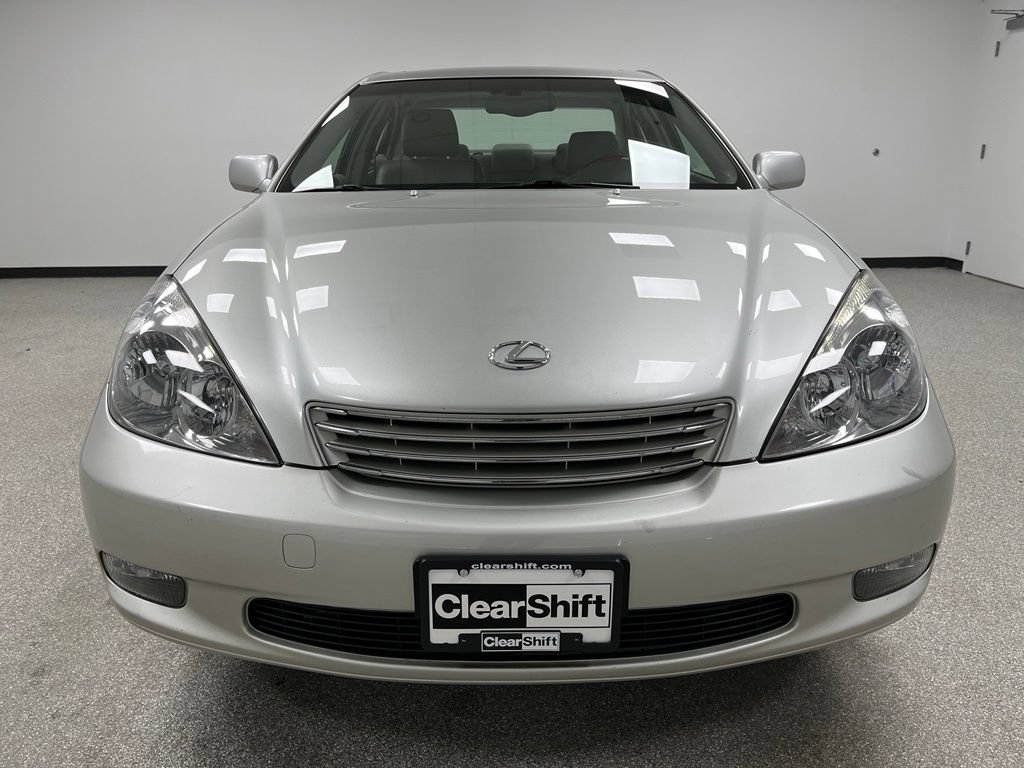 Used 2003 Lexus ES 330 FWD image 3