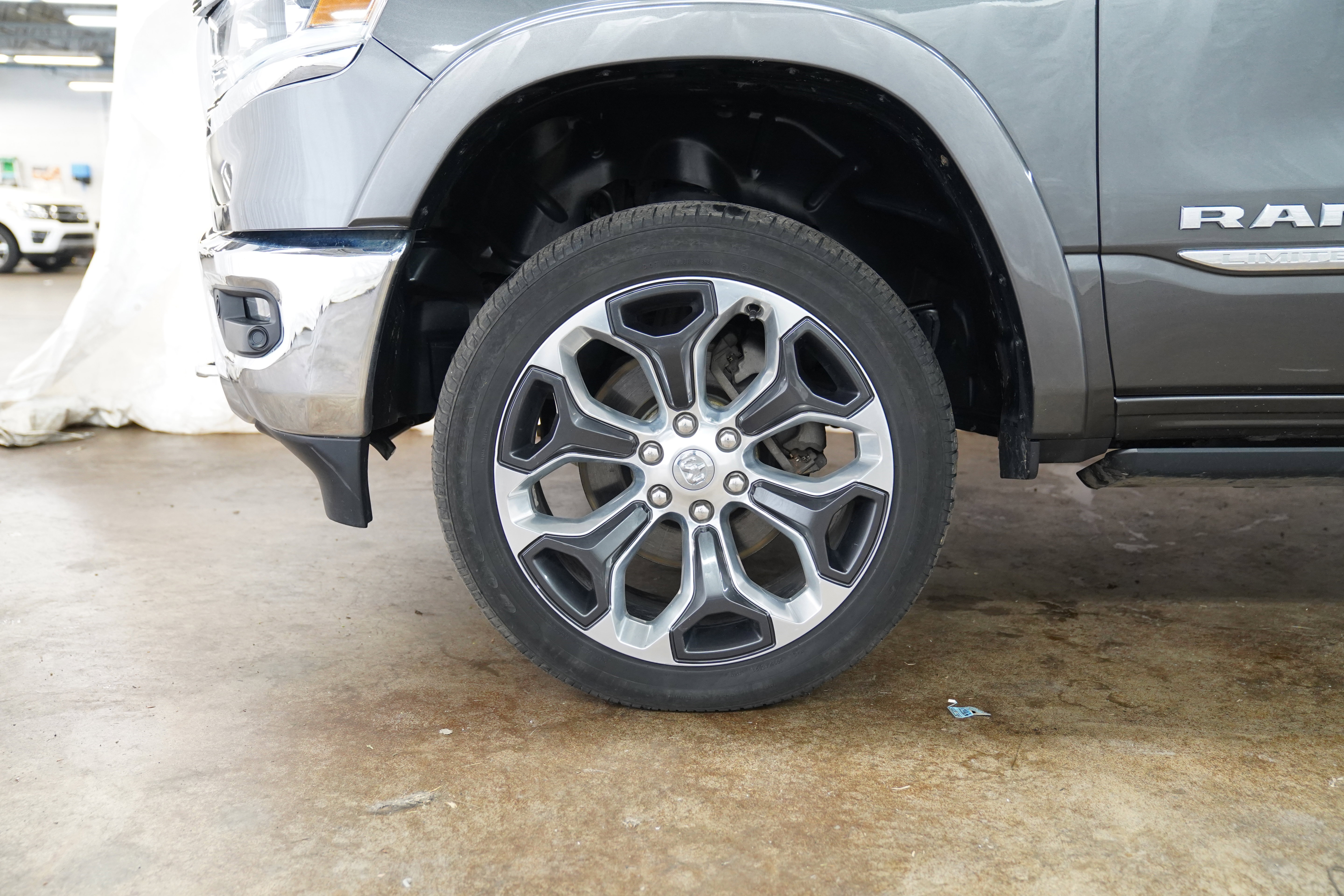 Used 2019 RAM 1500 Limited AWD/4WD image 15