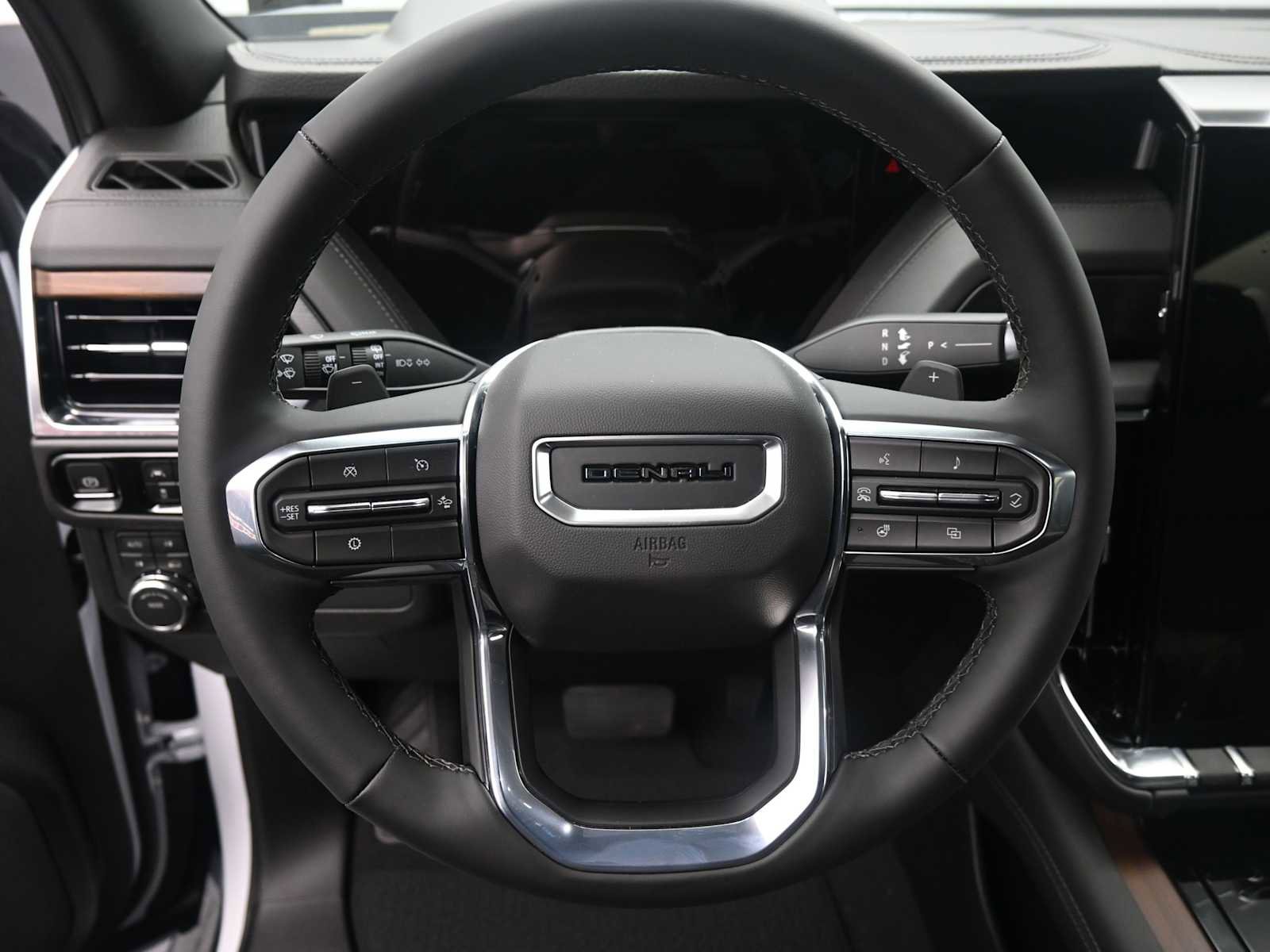 New 2026 GMC Yukon Denali w/ Sun & Power Step Package AWD/4WD image 12