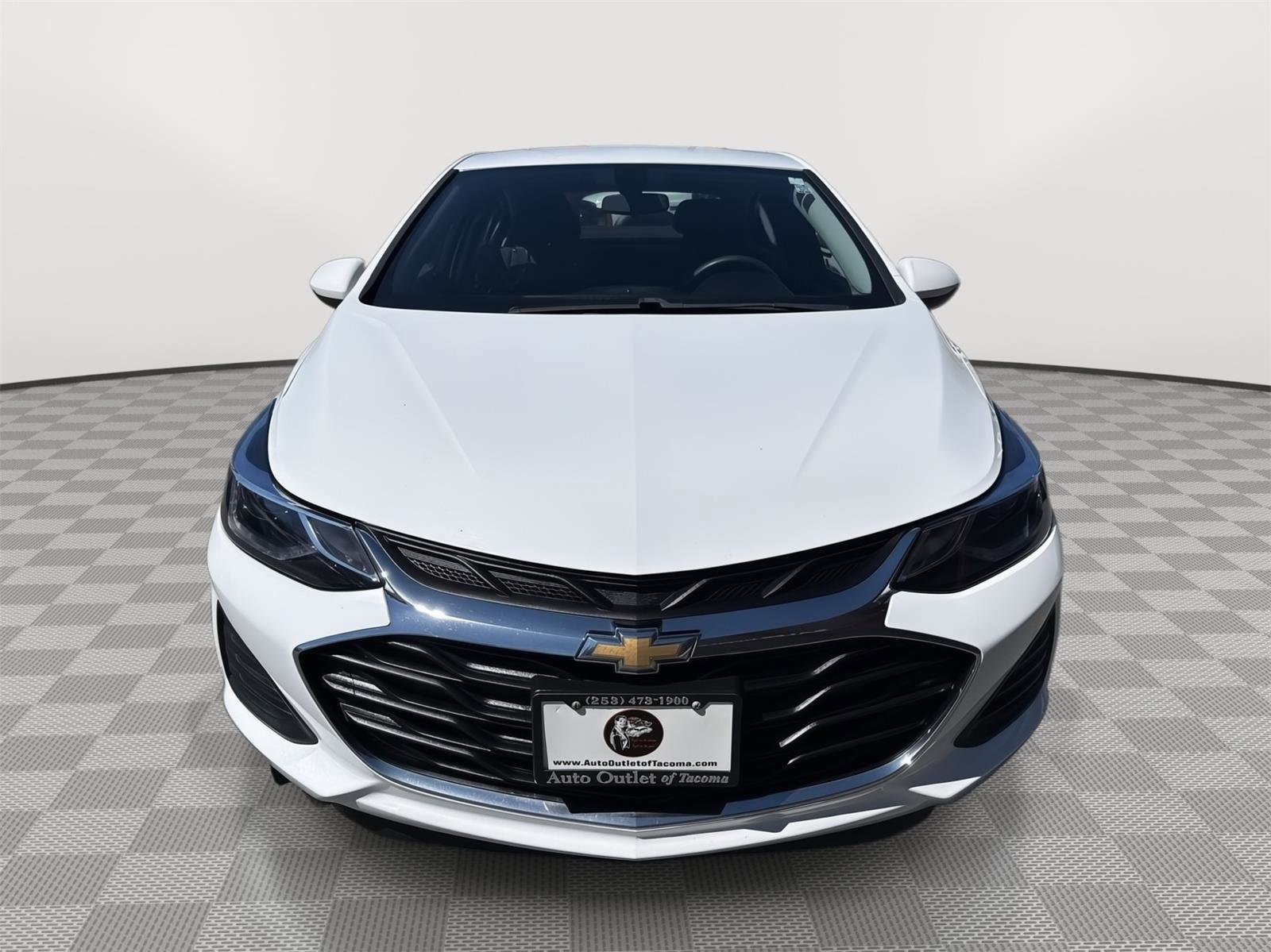 Used 2019 Chevrolet Cruze LT w/ Convenience Package image 3