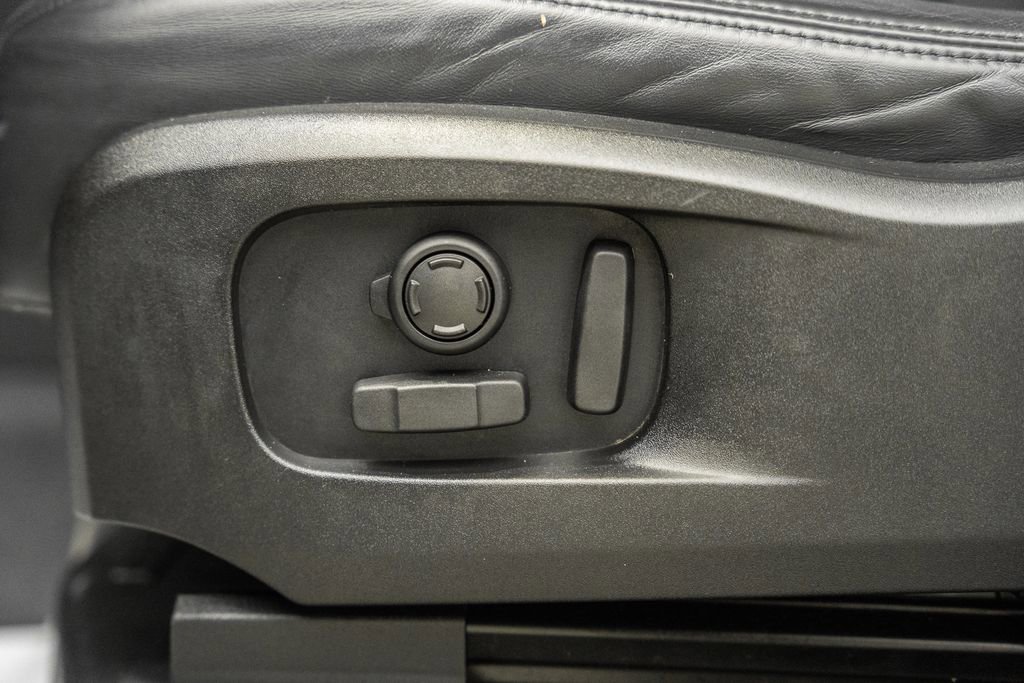 Used 2020 Land Rover Defender 110 HSE image 37