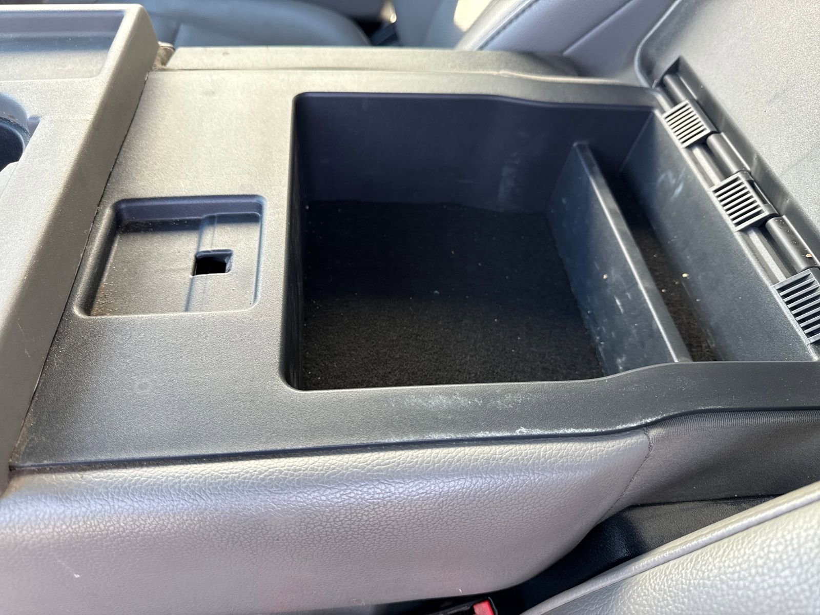 Used 2022 Ford F250 XL w/ Power Equipment Group image 26