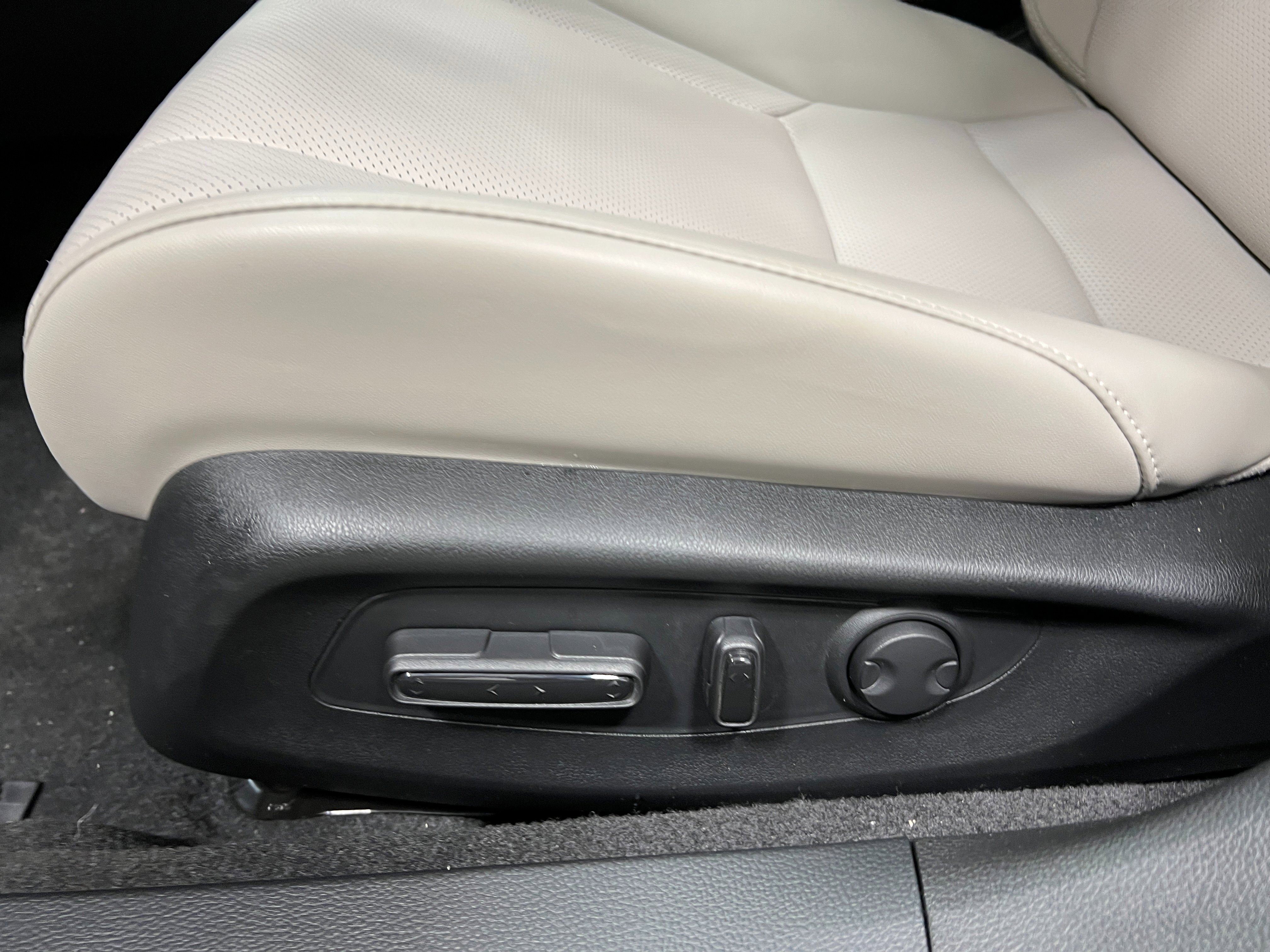 New 2025 Honda Accord EX-L image 13