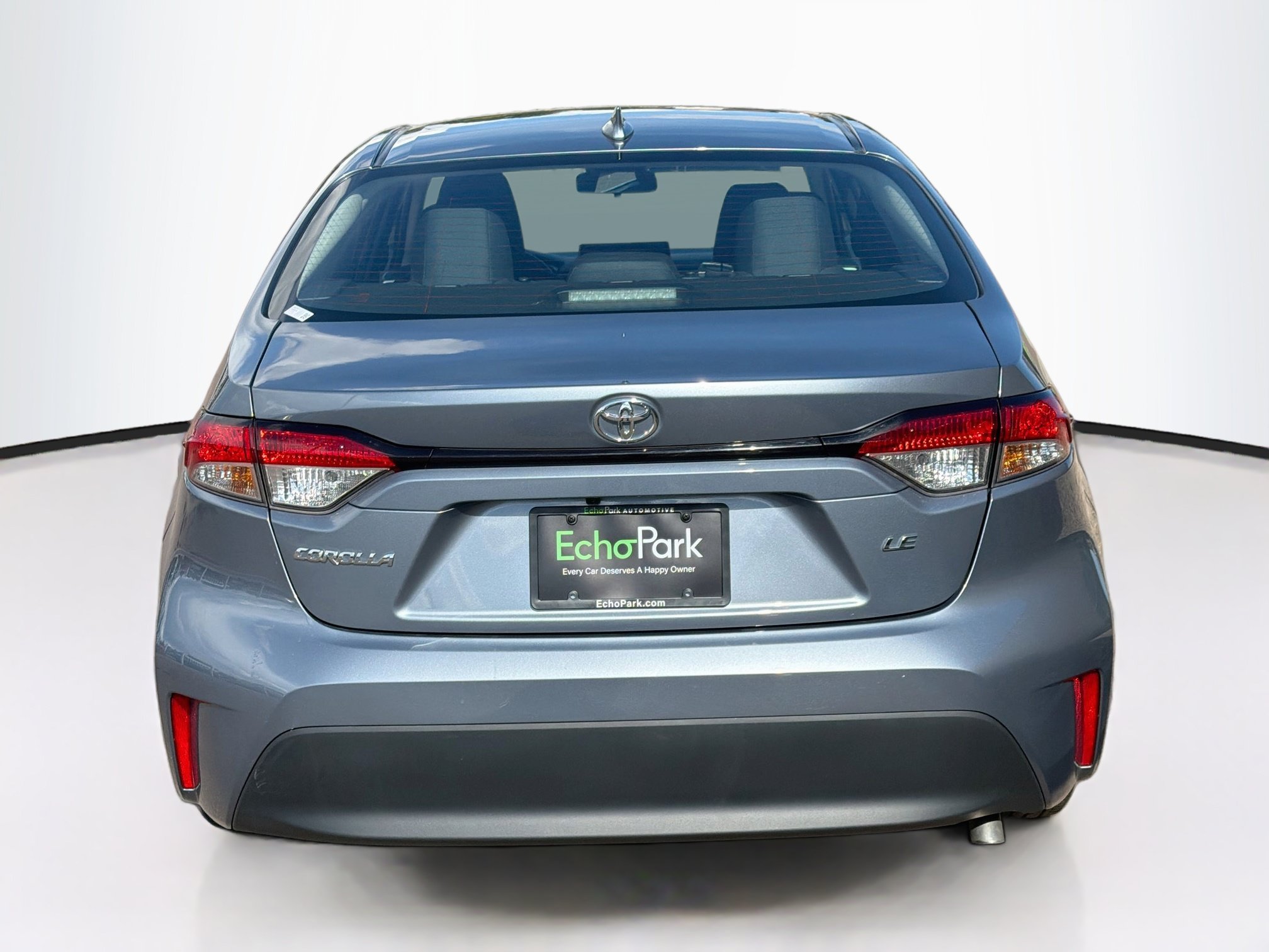Used 2025 Toyota Corolla LE FWD image 7