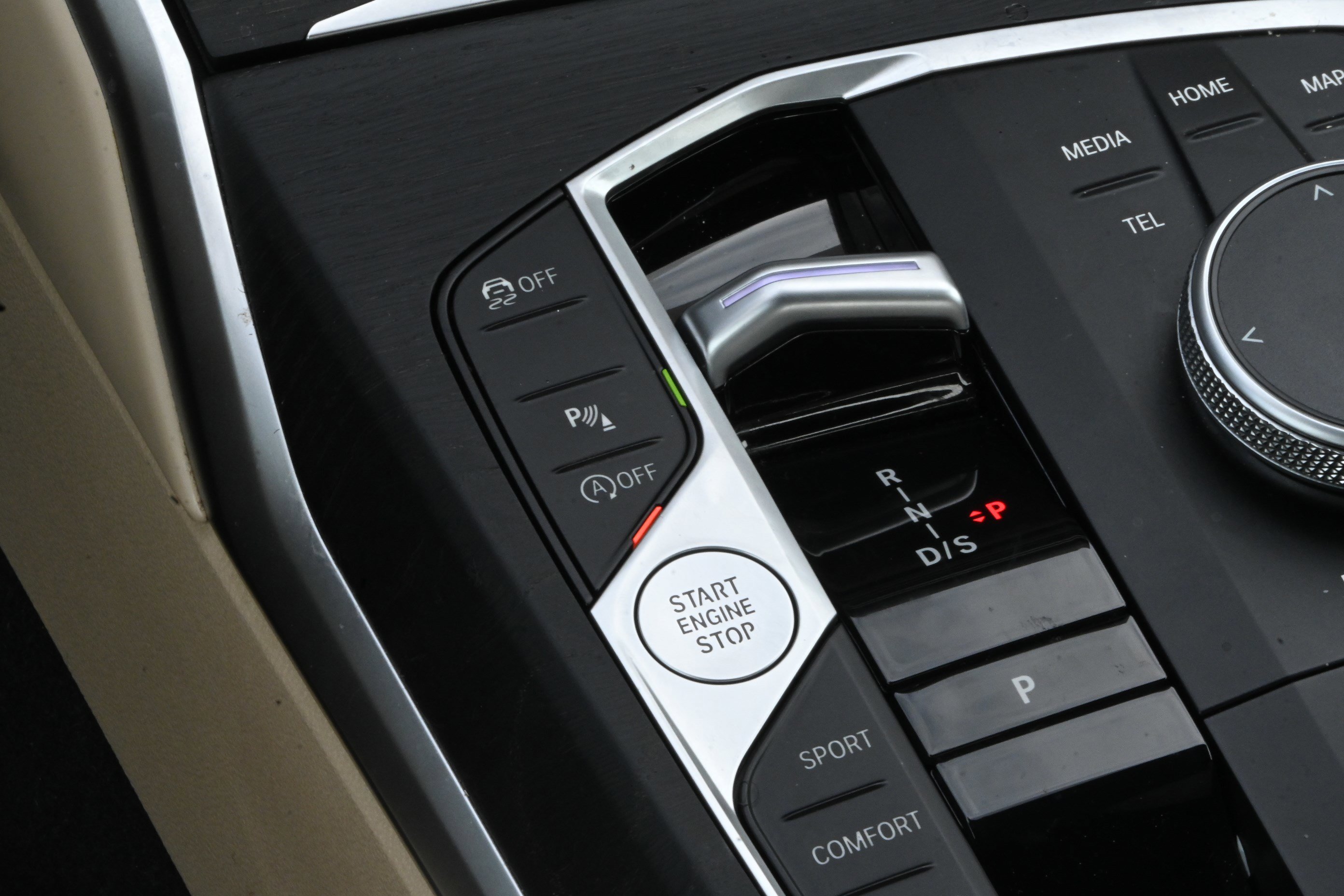 Certified 2024 BMW 330i Sedan w/ Convenience Package image 23