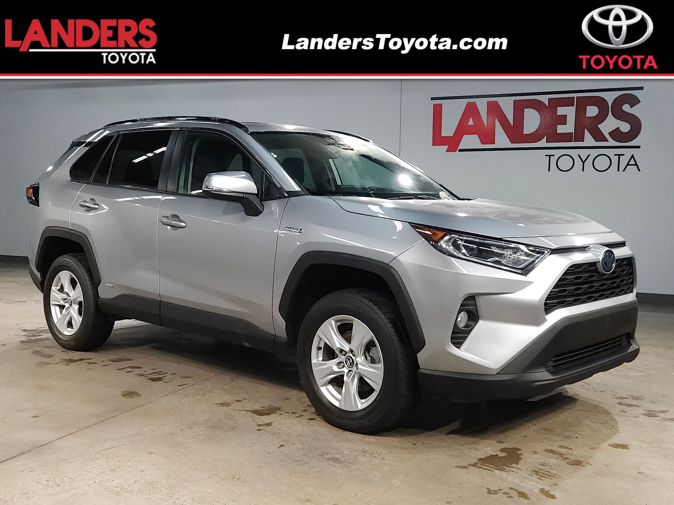 Used 2020 Toyota RAV4 XLE w/ Convenience Package video 1