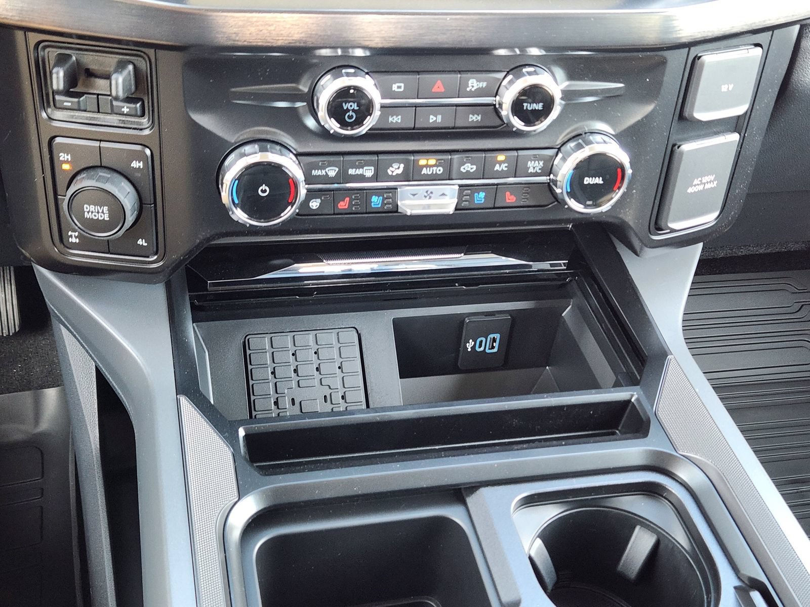 New 2026 Ford F250 Lariat w/ Chrome Package AWD/4WD image 19