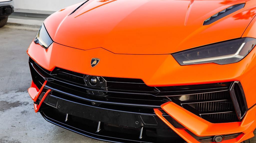 Used 2023 Lamborghini Urus S image 6