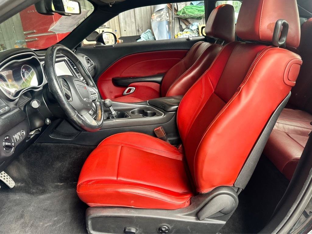 Used 2015 Dodge Challenger R/T Plus RWD image 22