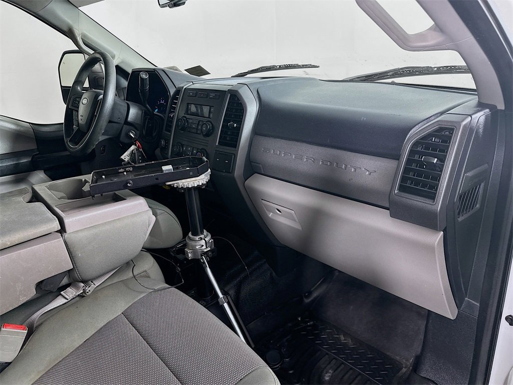 Used 2019 Ford F350 XL w/ Power Equipment Group image 31