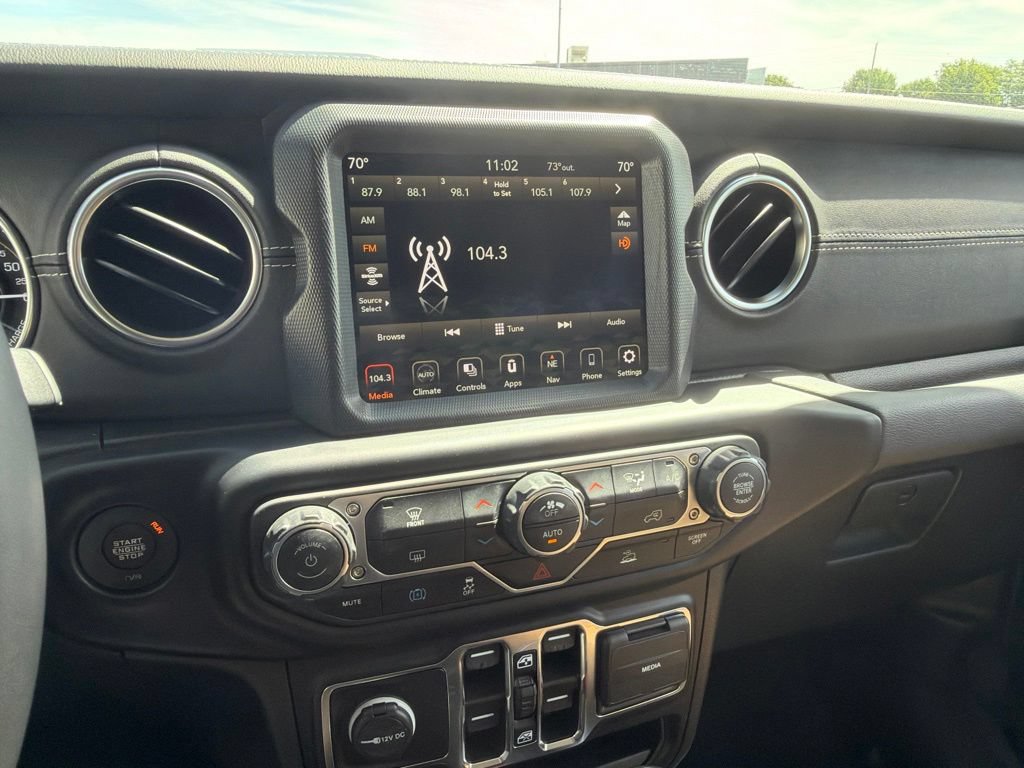 Used 2023 Jeep Wrangler Unlimited Sahara AWD/4WD image 18