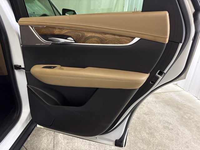 Used 2021 Cadillac XT5 Sportv w/ Platinum Package AWD/4WD image 20
