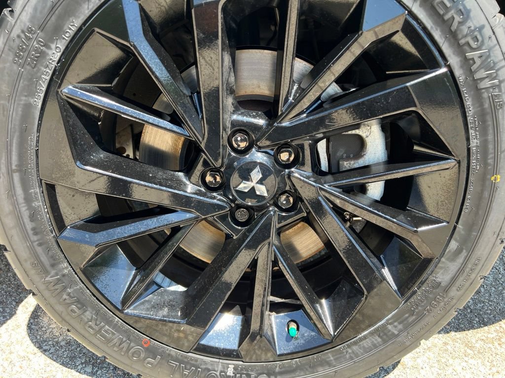 Used 2023 Mitsubishi Outlander SEL AWD/4WD image 11