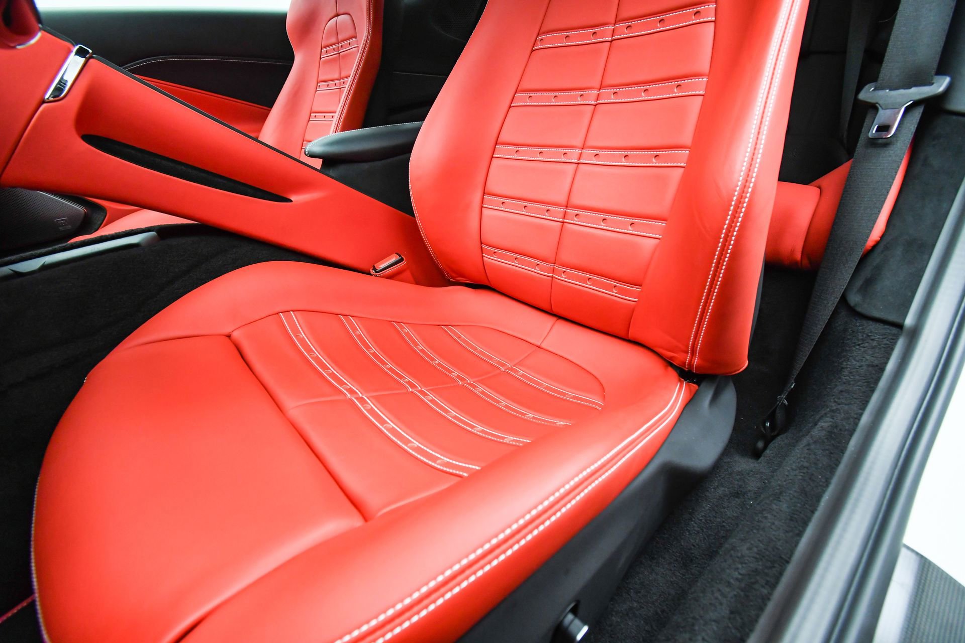 Used 2024 Ferrari Roma image 59