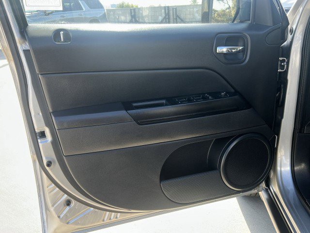 Used 2015 Jeep Patriot Sport w/ Power Value Group FWD image 20