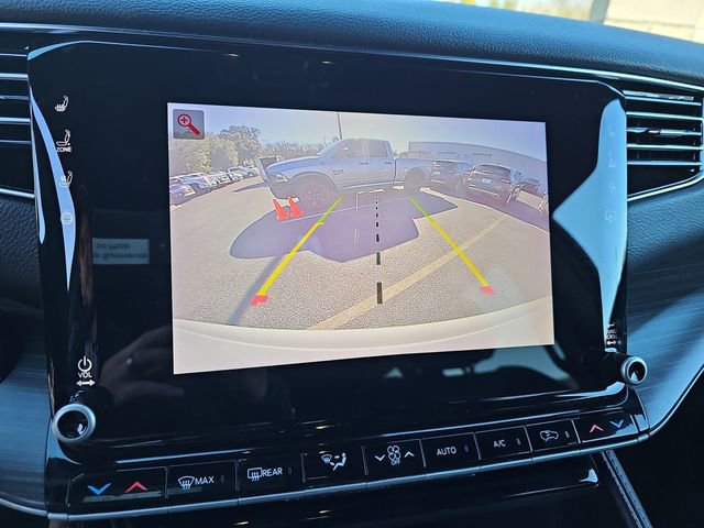 Used 2024 Jeep Wagoneer L Series III w/ Flexible Seating Group image 26