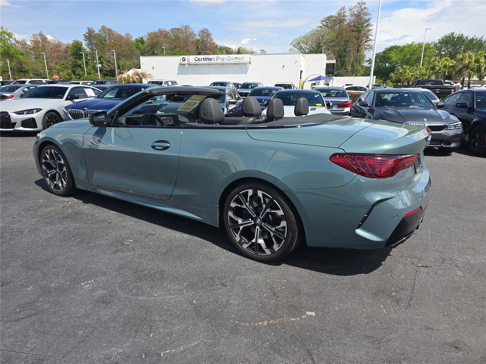 Used 2025 BMW M440i Convertible image 9