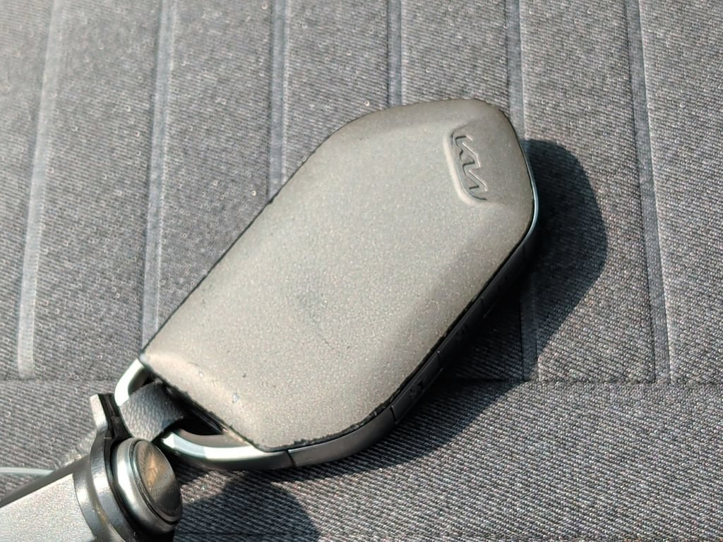 Used 2025 Kia K5 LXS FWD image 39