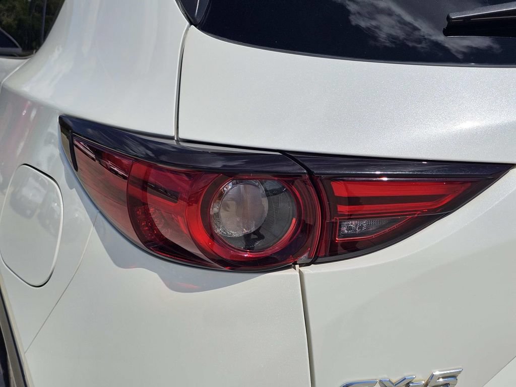 Used 2019 MAZDA CX-5 Grand Touring w/ GT Premium Package FWD image 11