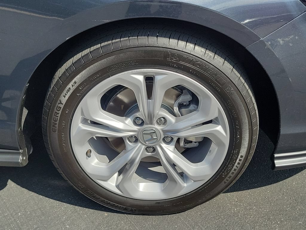 Certified 2025 Honda Accord LX image 6