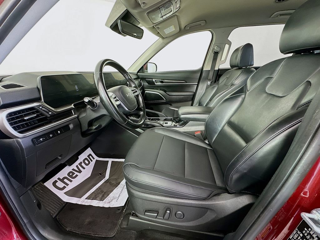 Used 2023 Kia Telluride S image 21