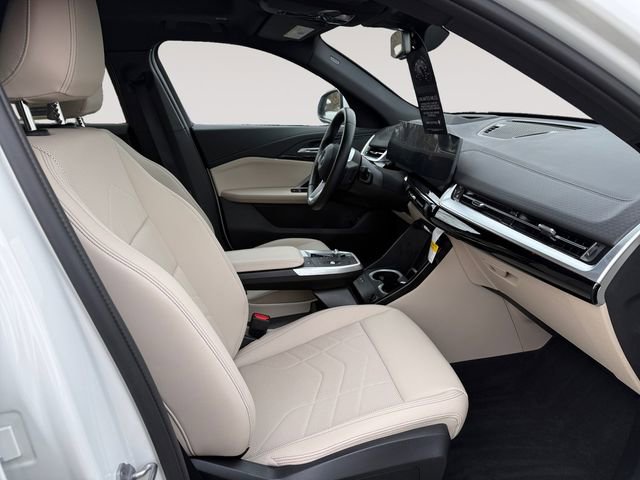 Certified 2025 BMW X2 xDrive28i image 15