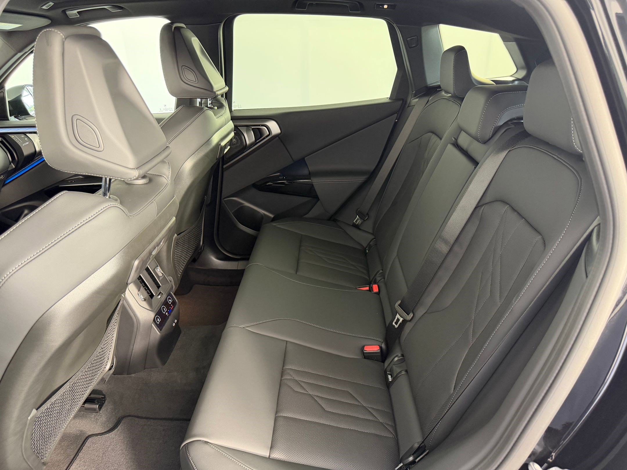 New 2026 BMW X3 xDrive30 AWD/4WD image 13