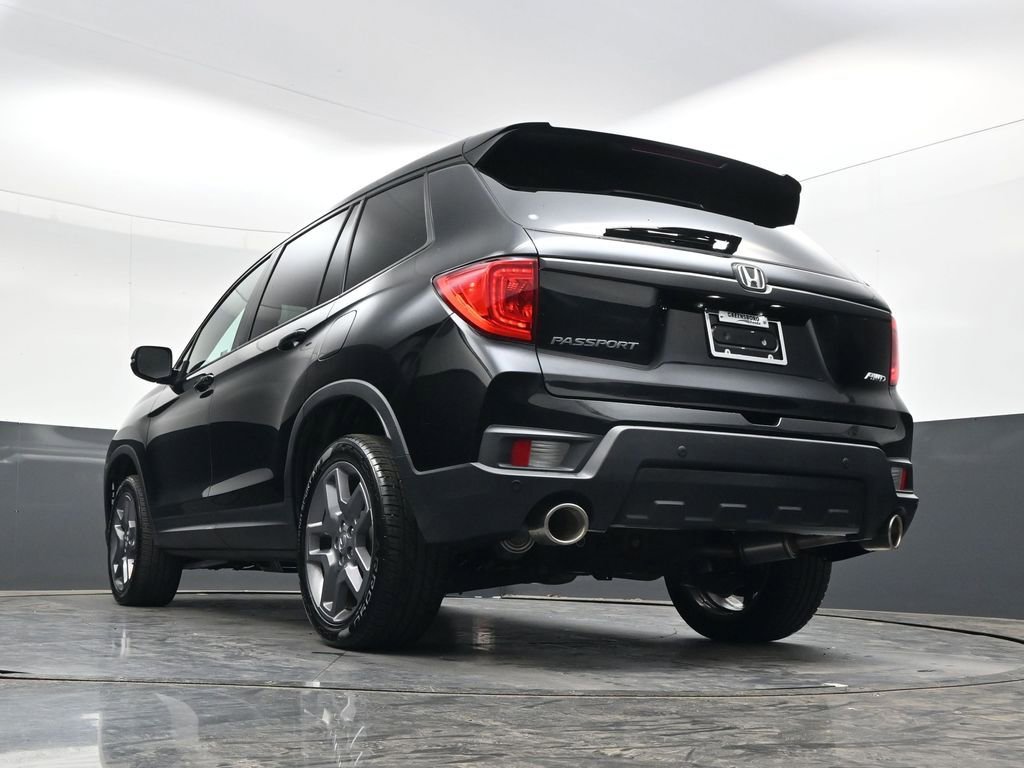 Used 2023 Honda Passport EX-L image 32