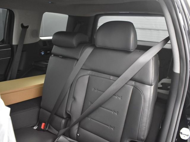 Used 2025 Hyundai Santa Fe Limited FWD image 20