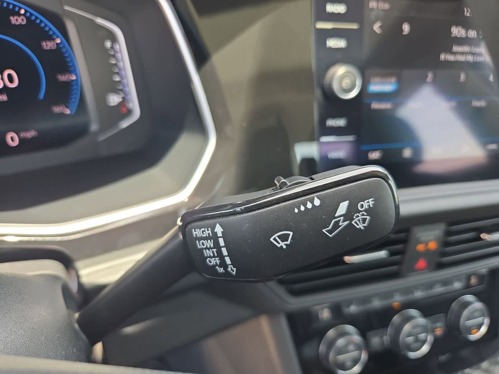 Used 2019 Volkswagen Jetta SEL FWD image 24